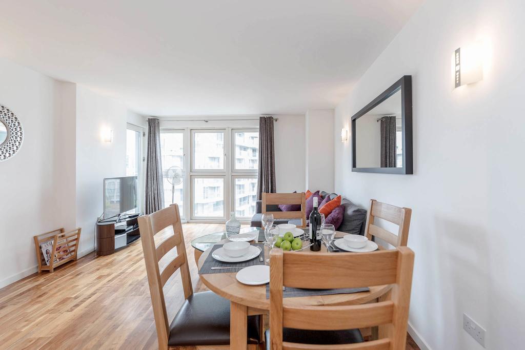 Excel Apartment For Business Travellers 런던 외부 사진